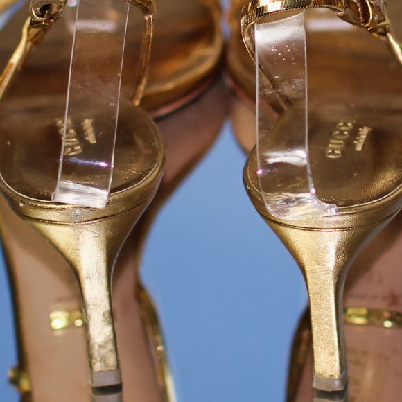 Gucci Gold 'Oh Othilia' Snake Chain Sandals - Picture 7 of 8